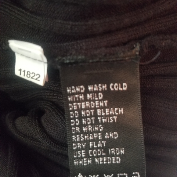 August Silk black sweater w leapoard bow blouse look - size M - Picture 8 of 8